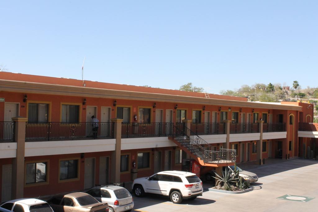 Hotel Plaza Las Quintas Hermosillo Eksteriør bilde
