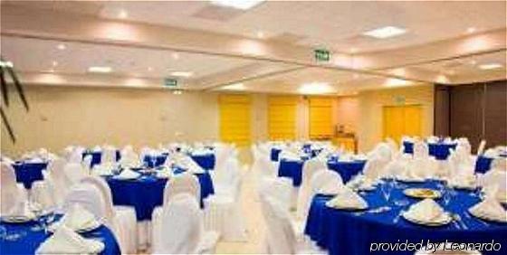 Hotel Plaza Las Quintas Hermosillo Restaurant bilde